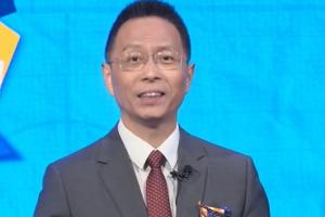 詹俊表示，亚马尔与奥尔莫联袂首发出场，攻克西班牙的严密防线并非难事