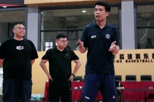 结束短暂假期与休整 球队集结开练