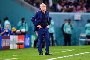 法国教练团队积极调整世界杯行程，与FIFA展开艰难协商