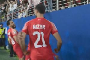 约旦1-0领先阿尔及利亚！塔马里巧妙助攻，拉什丹外脚背得分