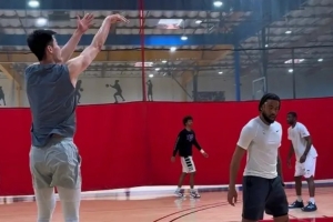 郭昊文出征NBA夏季联赛！最后一天洛杉矶行，下一站萨克拉门托