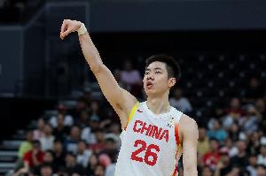 朱俊龙上半场三分球三投全中获9分,无得分来自两分球和罚球