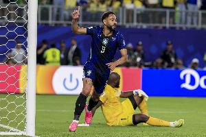 三战三球！太阳报称库尼亚成06年以来巴西最耀眼世界杯9号
