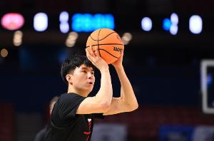 韩国篮协宣布：李贤重将不参加NBA夏联比赛，缺席世预赛第三窗口期赛事