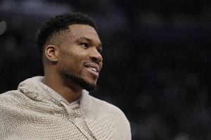 MVP球星！字母哥转会引发热议 热火首发4名全明星却非夺冠热门？