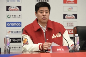 山西篮协副主席表示：潘江将继续在俱乐部担任职务，新任主教练很可能是助教布扎斯。