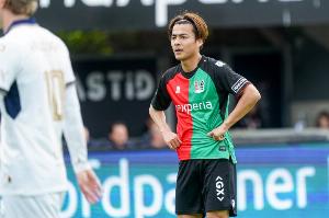荷媒报道：佐野航大即将以2000万欧总价转会至霍芬海姆，其为佐野海舟之弟