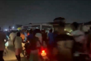 民主刚果首都金沙萨球迷街头狂欢,欢庆逼平葡萄牙