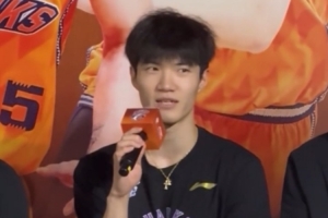 偰李永炜表示，弗格在生活中是个极好的大哥，希望他能继续留在上海