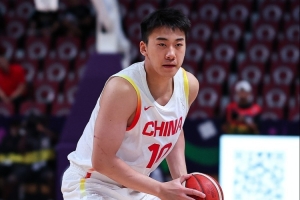 王俊杰打球扎实，终场攻防定胜负，球迷狂呼MVP