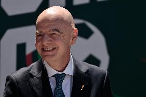 因凡蒂诺：与美国总统共赏世界杯决赛，同台颁奖