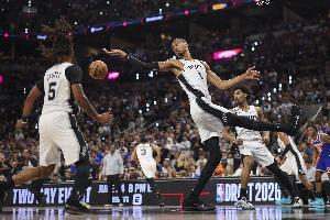 本赛季季后赛马刺队22岁及以下球员共得分1325分，创NBA新纪录